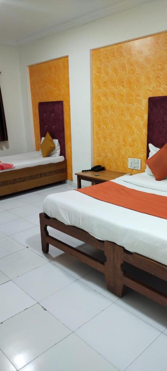 Hotel Runway Inn Ahmedabad Habitación foto
